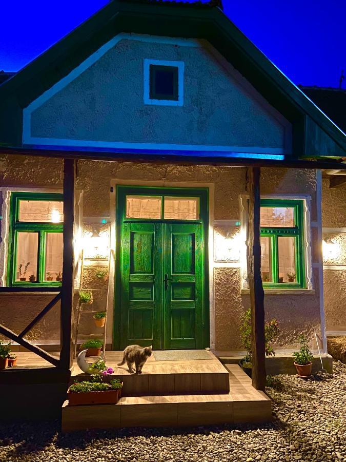 Slow Living Cottage, Dobolii De Sus Exterior foto
