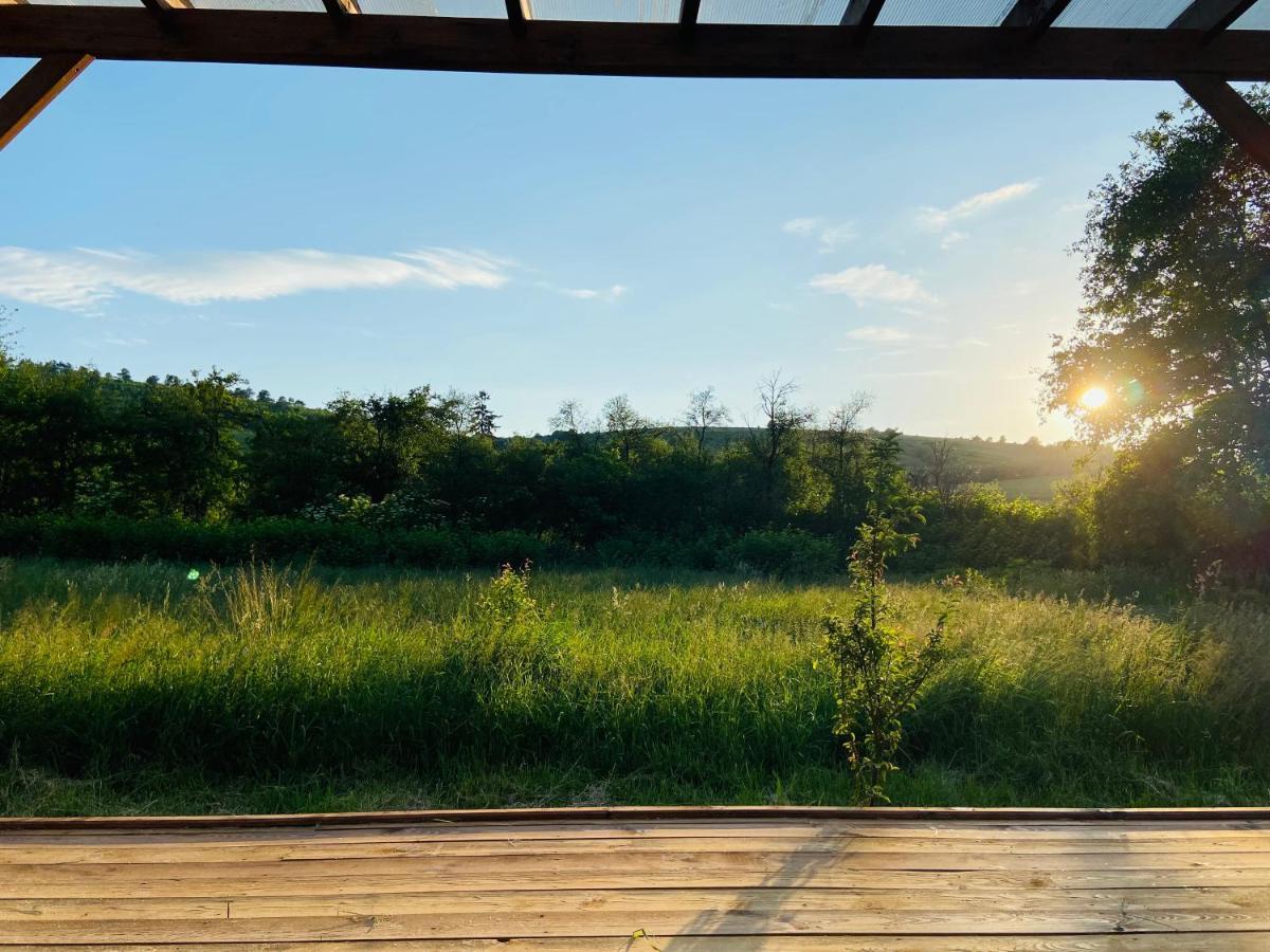 Slow Living Cottage, Dobolii De Sus Exterior foto